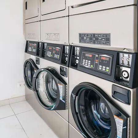 W/ Balcony, Pool & Gym | Antas By Host Wise Appartement Oporto