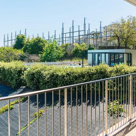 W/ Balcony, Pool & Gym | Antas By Host Wise * Oporto