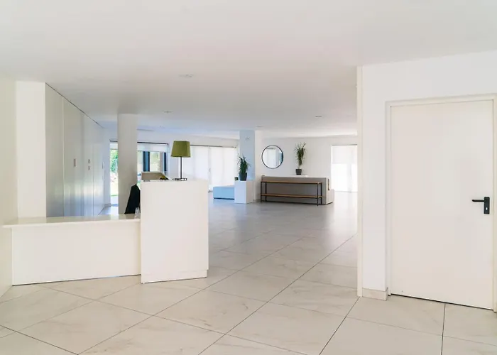 W/ Balcony, Pool & Gym | Antas By Host Wise *