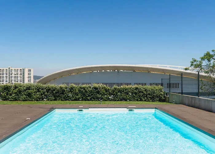 W/ Balcony, Pool & Gym | Antas By Host Wise Oporto