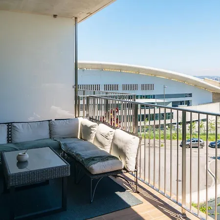 W/ Balcony, Pool & Gym | Antas By Host Wise Porto