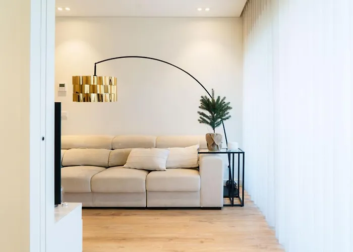 Appartement W/ Balcony, Pool & Gym | Antas By Host Wise